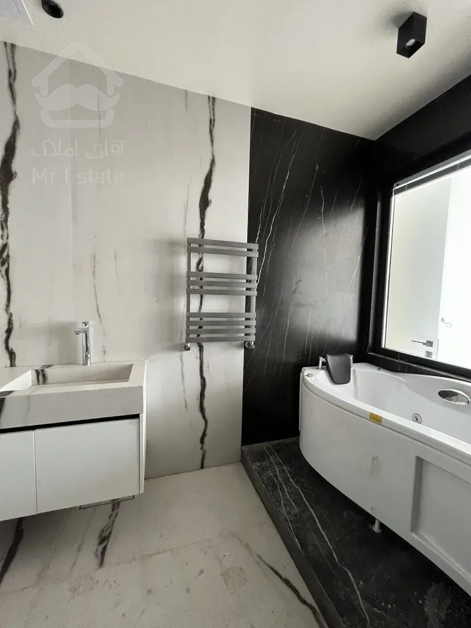 فروش آپارتمان 200 متری در زعفرانیه