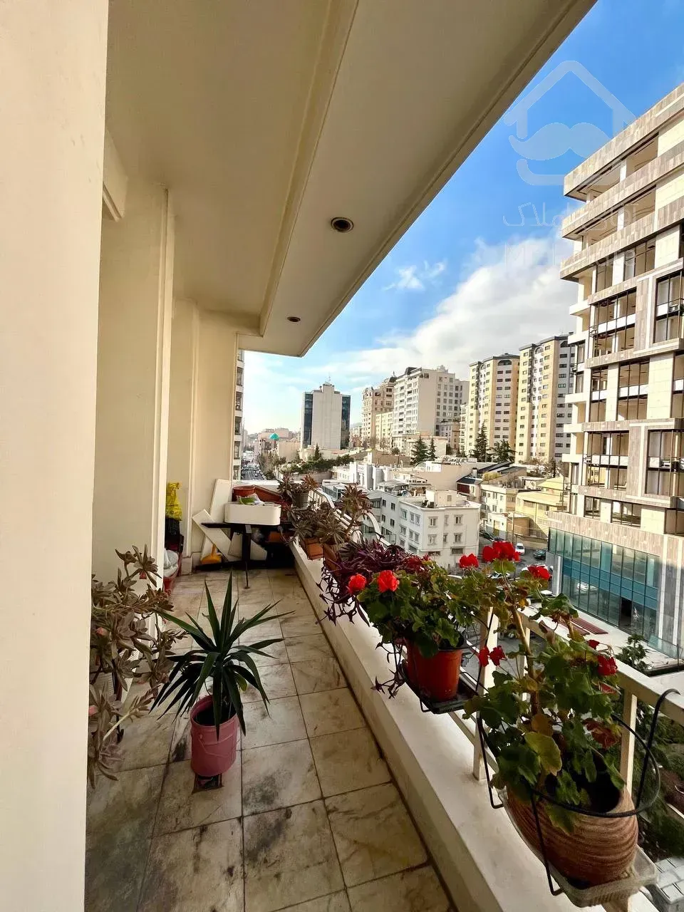 فروش آپارتمان 153 متری در زعفرانیه