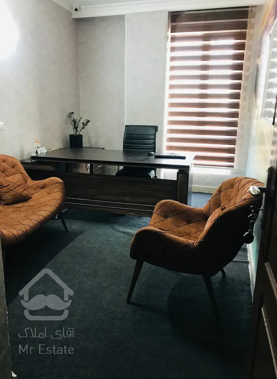 اجاره *یک اتاق* در محل کار