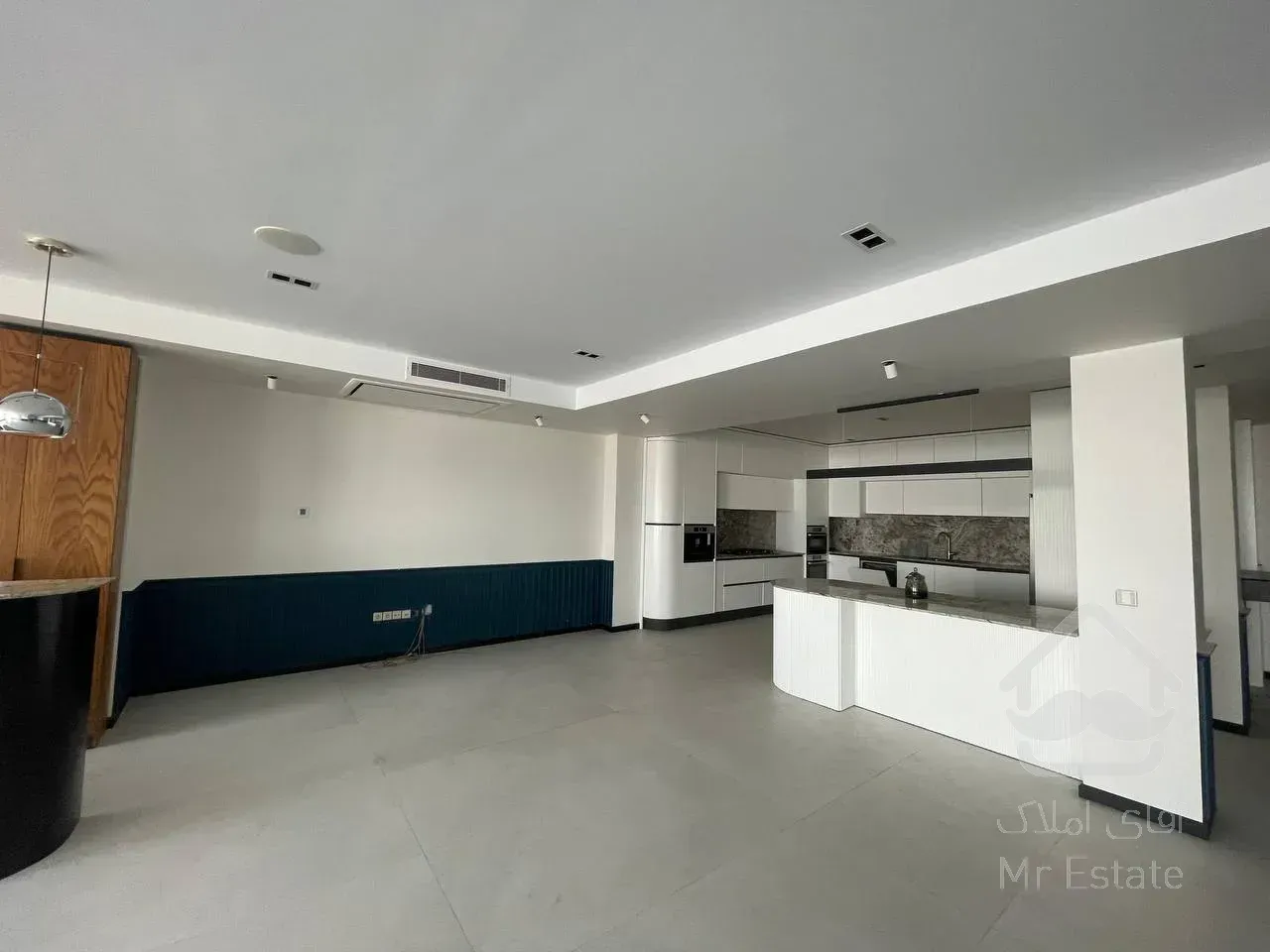 فروش آپارتمان 196 متری در زعفرانیه