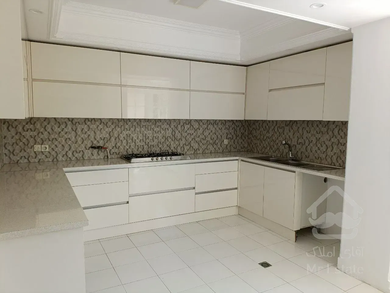 اجاره آپارتمان 200 متری در زعفرانیه