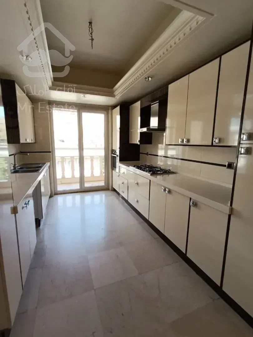 رهن آپارتمان 300 متری در زعفرانیه