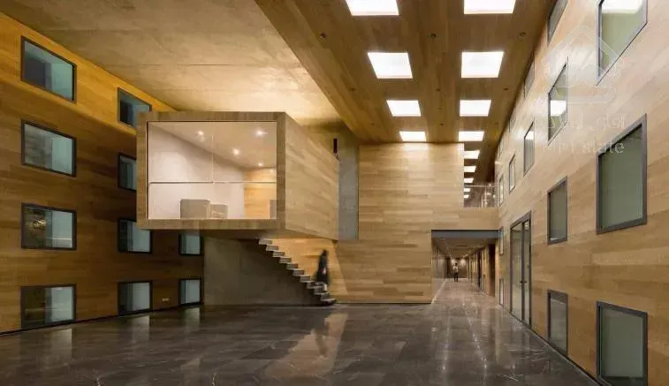 رهن آپارتمان 270 متری در زعفرانیه