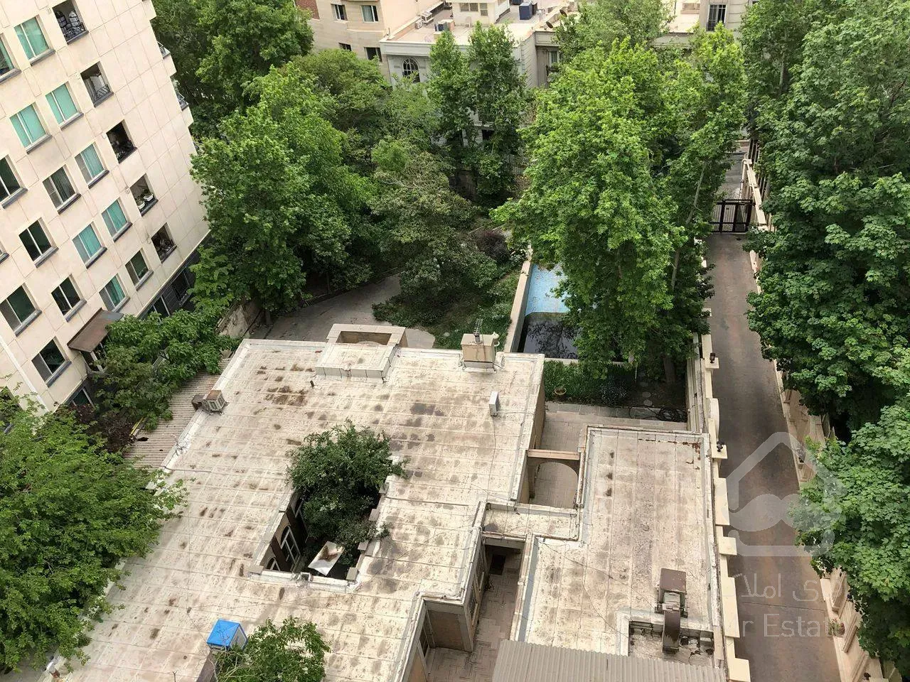 رهن آپارتمان 216 متری در فرشته