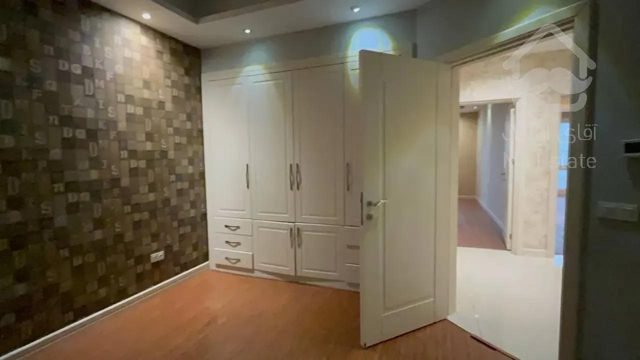 رهن آپارتمان 285 متری در ولنجک