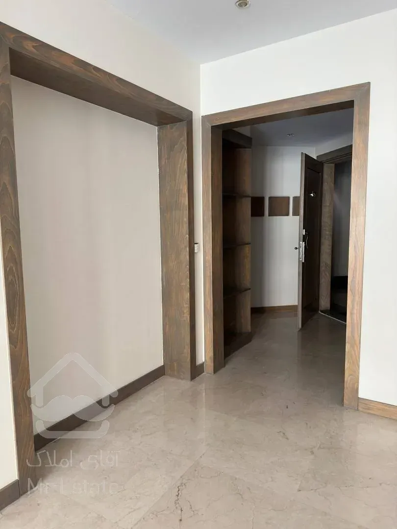 رهن آپارتمان 300 متری در زعفرانیه