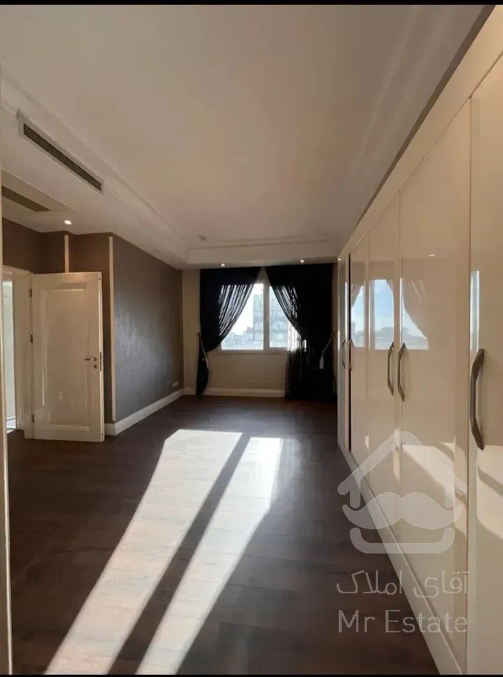 رهن آپارتمان 230 متری در زعفرانیه