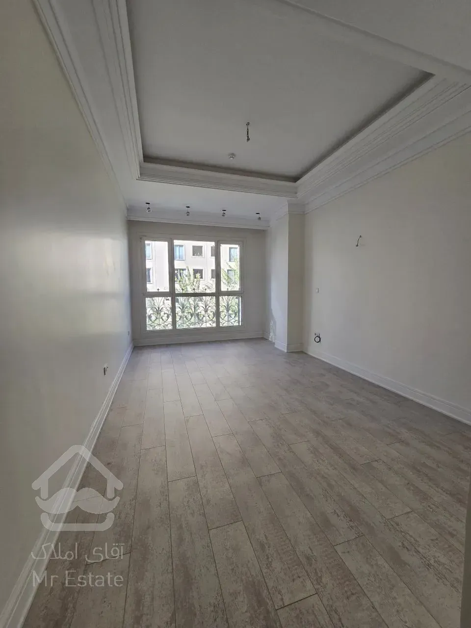 رهن برج 250 متری در ولنجک