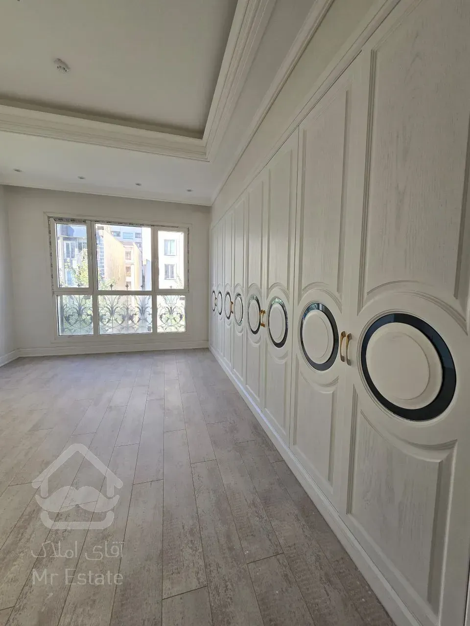 رهن برج 250 متری در ولنجک