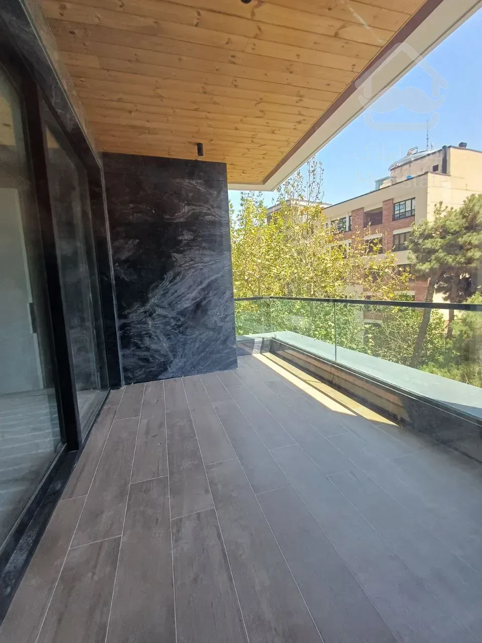 فروش آپارتمان 450 متری در زعفرانیه