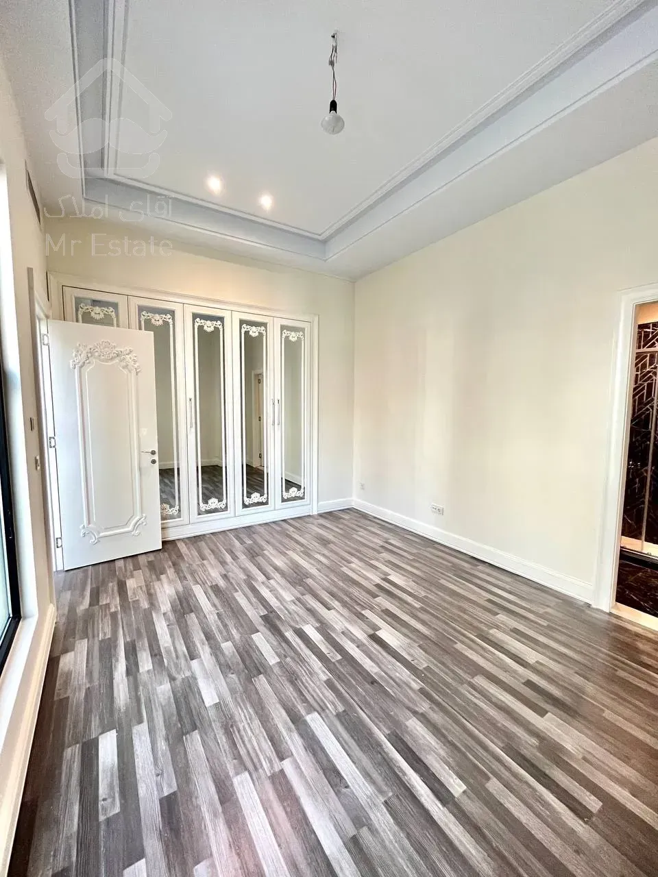 فروش آپارتمان 211 متری در زعفرانیه