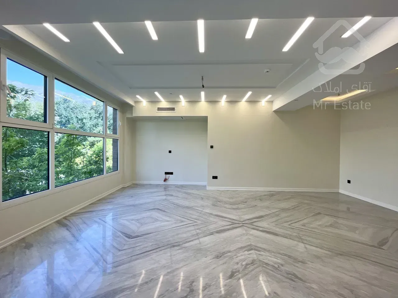 فروش آپارتمان 100 متری در زعفرانیه