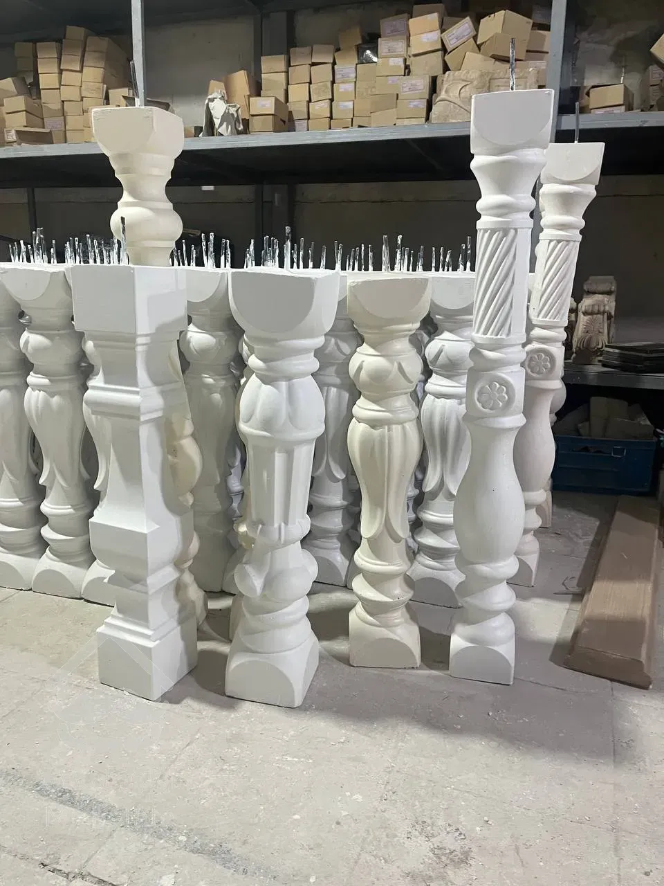 تولید سرستون ،براکت و ابزار نما ساختمان