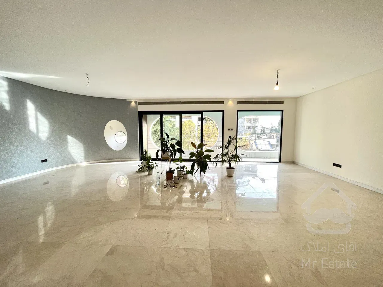 فروش آپارتمان 217 متری در زعفرانیه