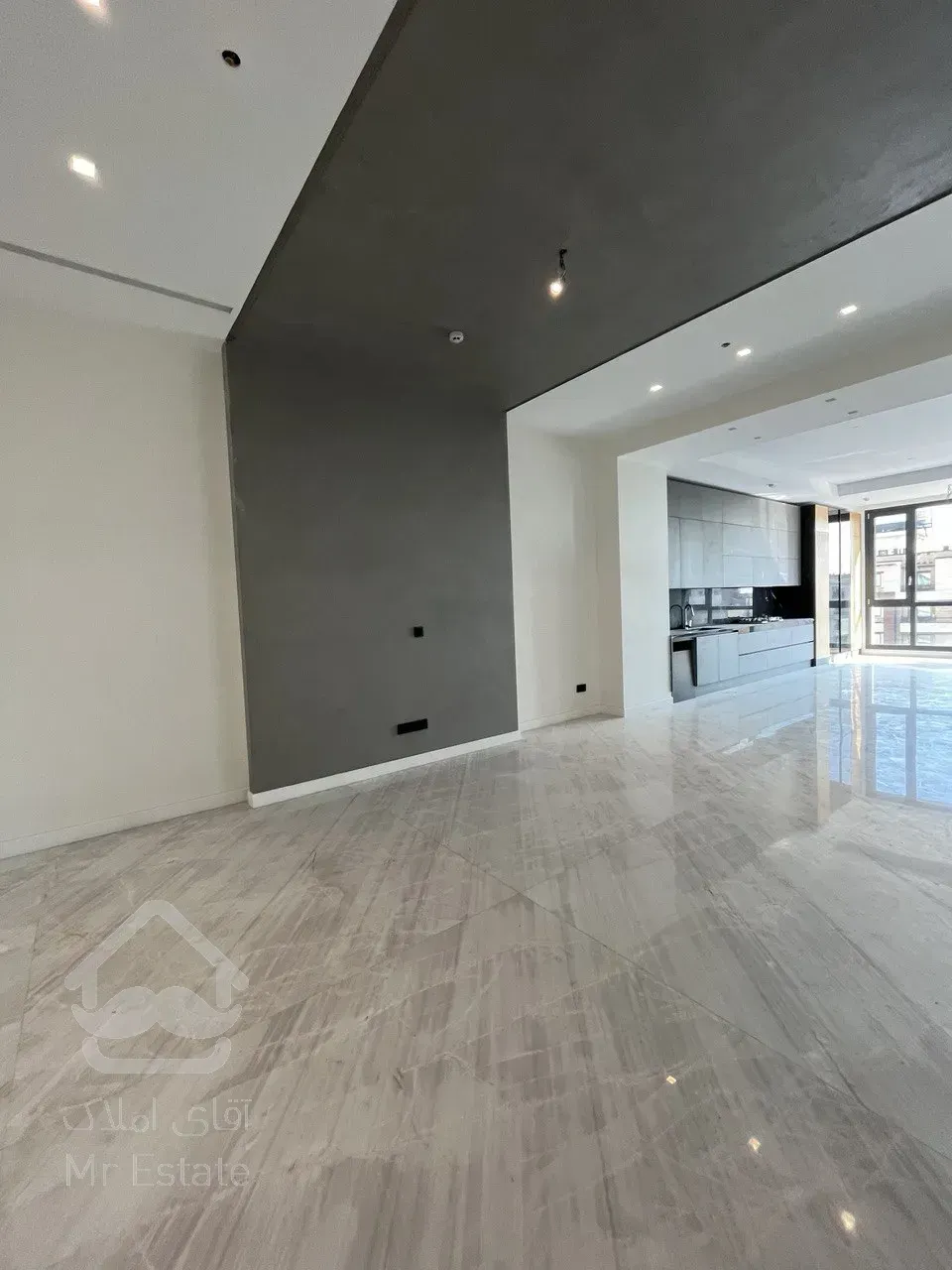 فروش آپارتمان 335 متری در محمودیه