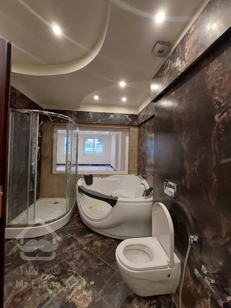 رهن آپارتمان 475 متری در زعفرانیه