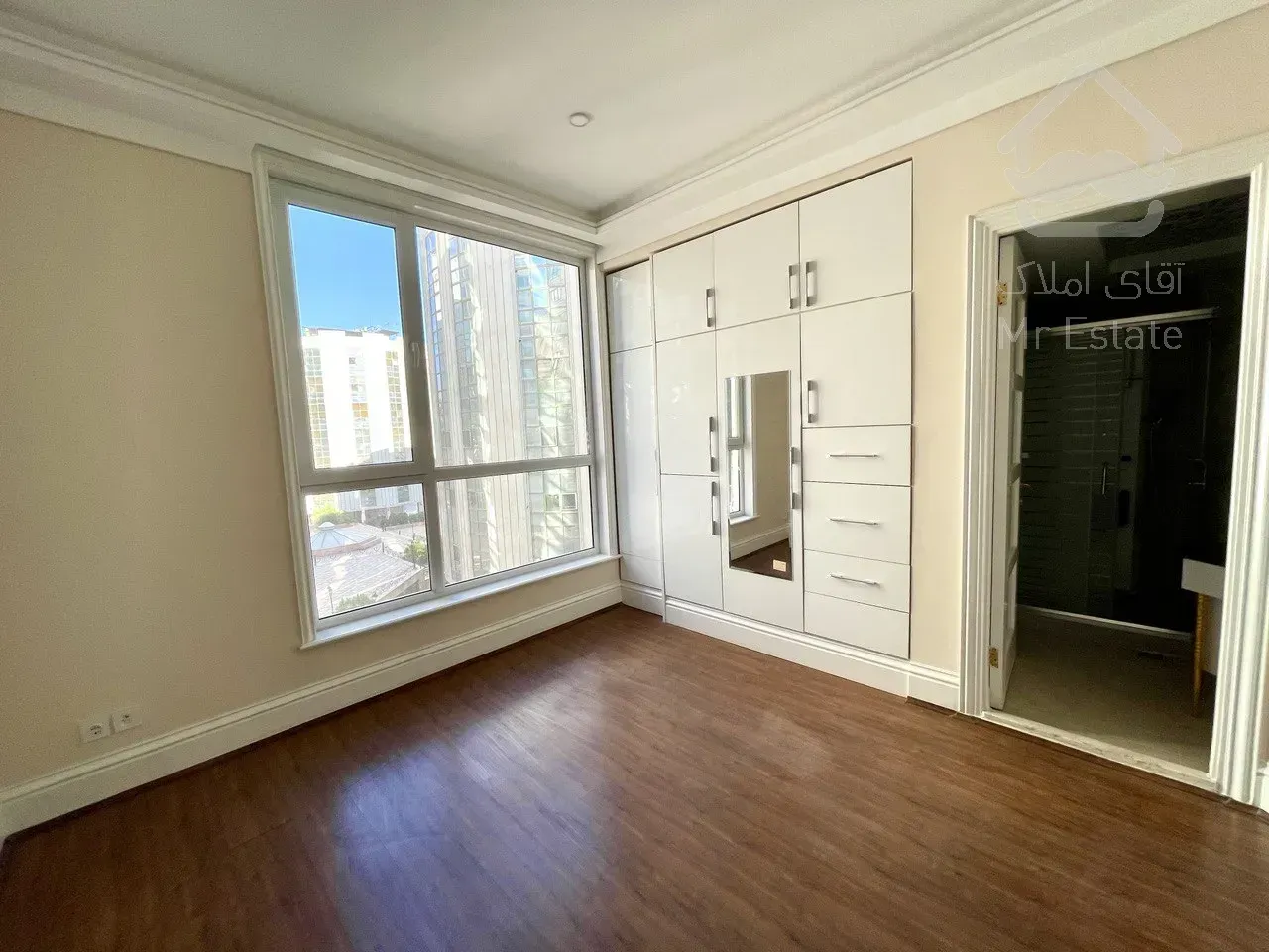 فروش آپارتمان 188 متری در زعفرانیه