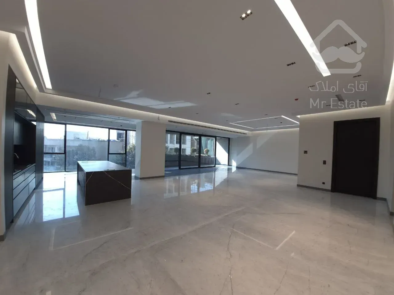 رهن آپارتمان 340 متری در فرشته