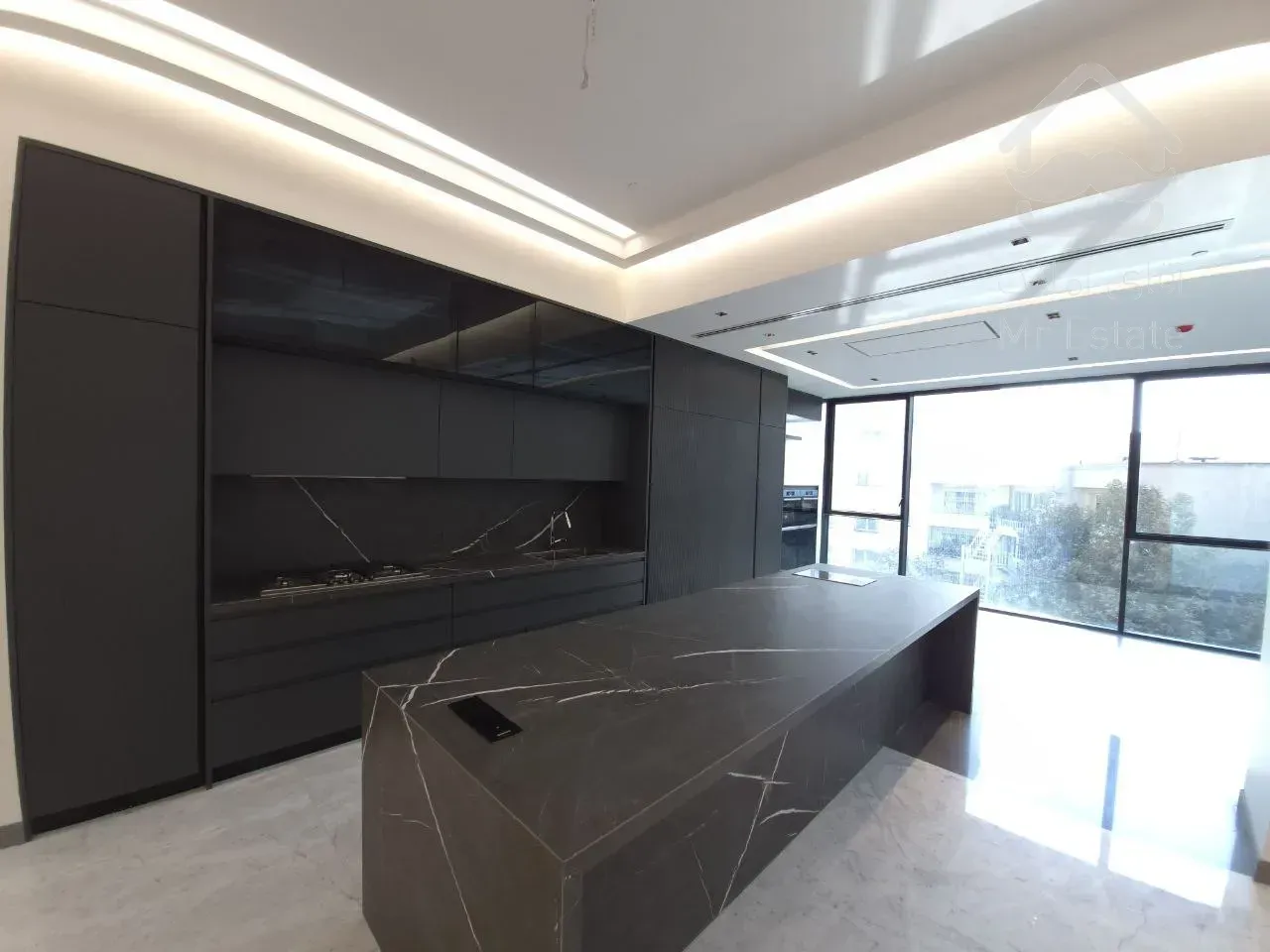 رهن آپارتمان 340 متری در فرشته