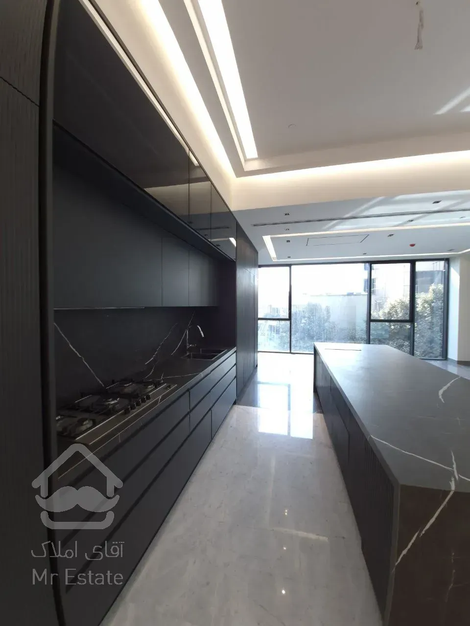 رهن آپارتمان 340 متری در فرشته