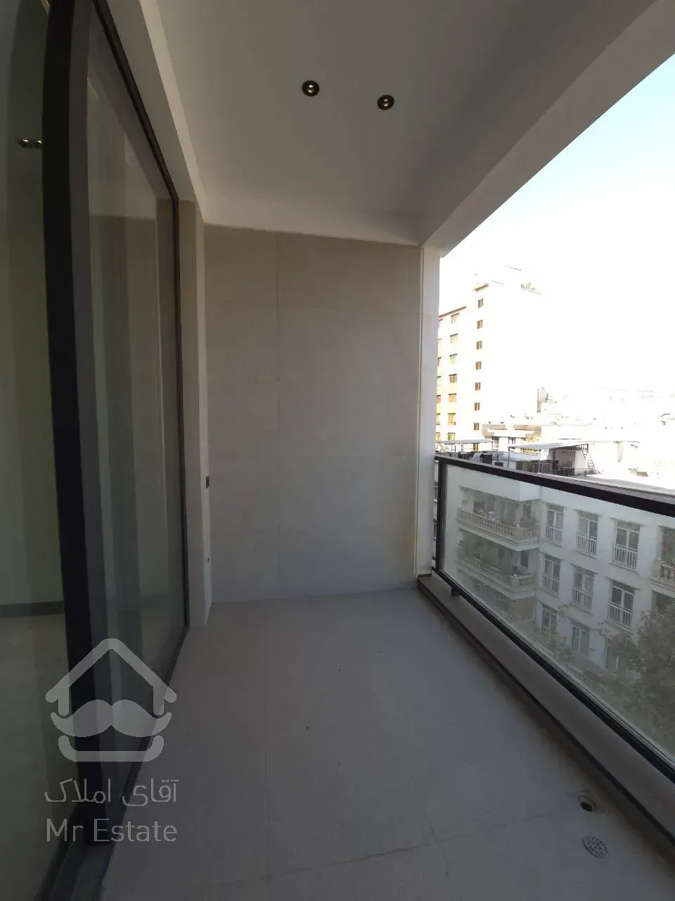 رهن آپارتمان 340 متری در فرشته