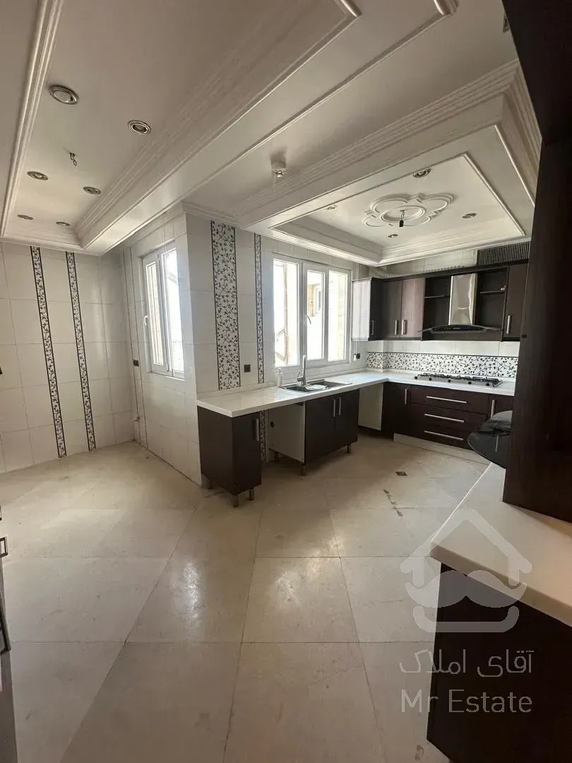 رهن آپارتمان 185 متری در زعفرانیه