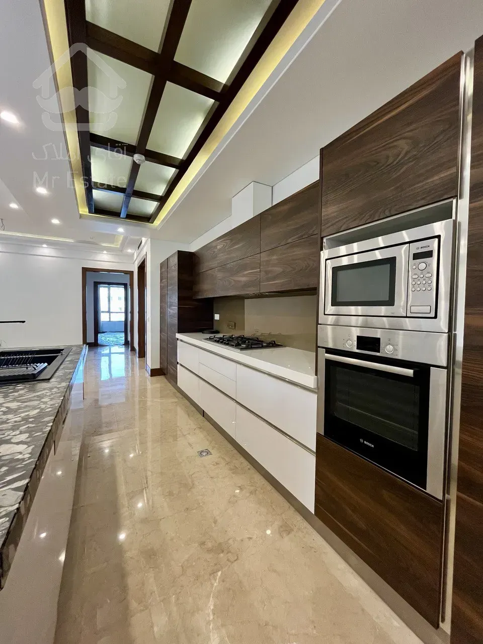 فروش آپارتمان 132 متری در زعفرانیه