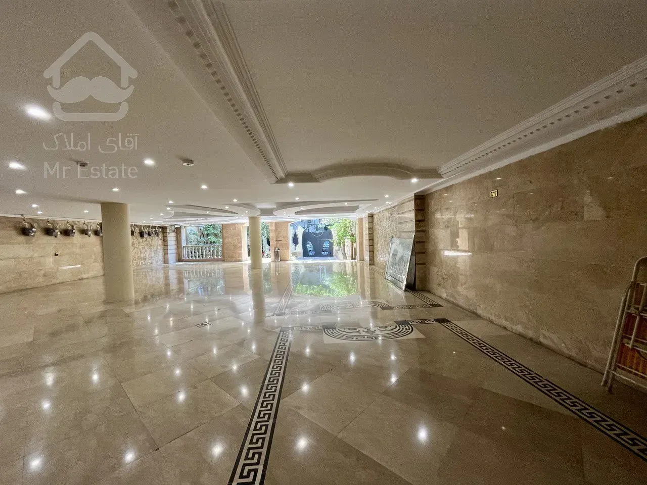 فروش آپارتمان 132 متری در زعفرانیه