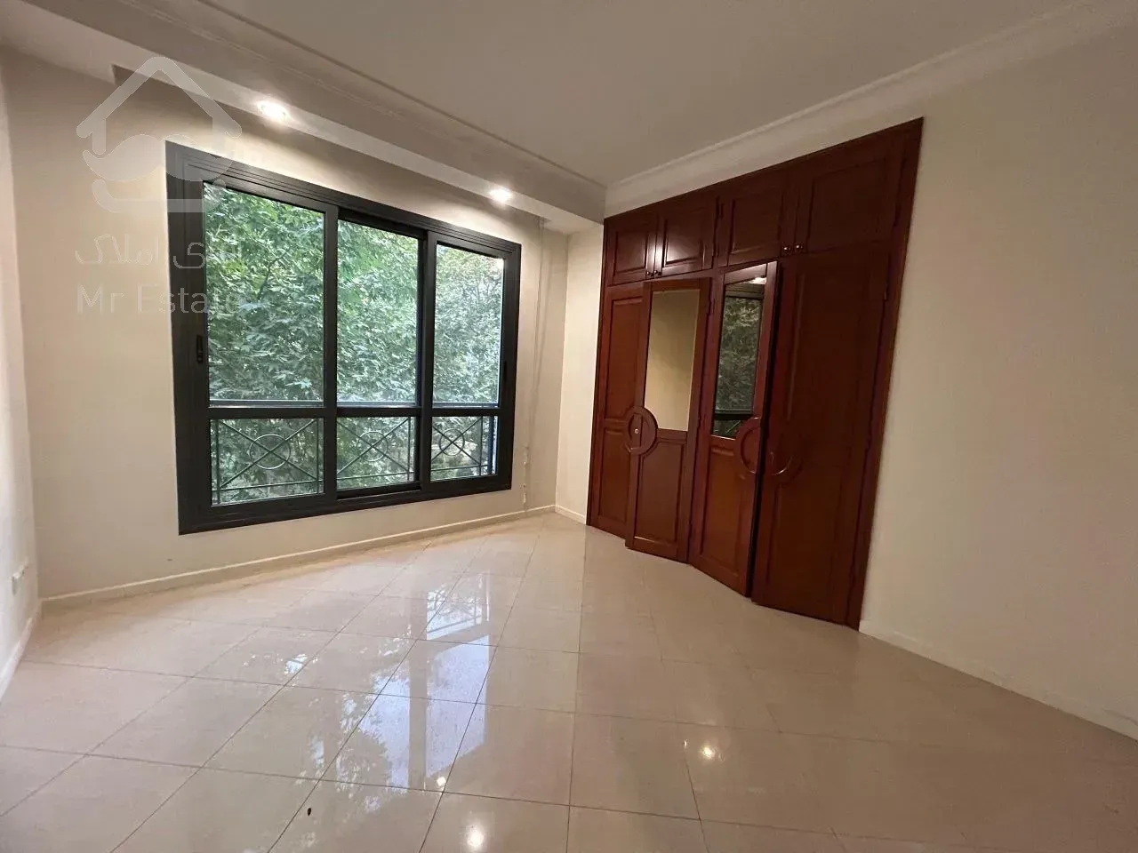 رهنبرج باغ 230 متری در محمودیه