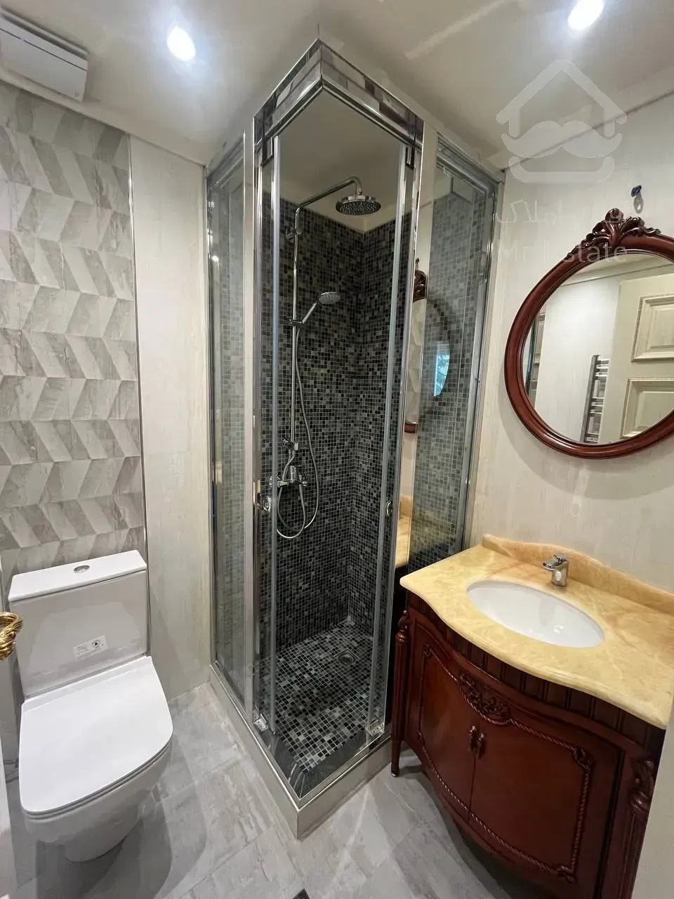 رهن آپارتمان 210 متری در زعفرانیه