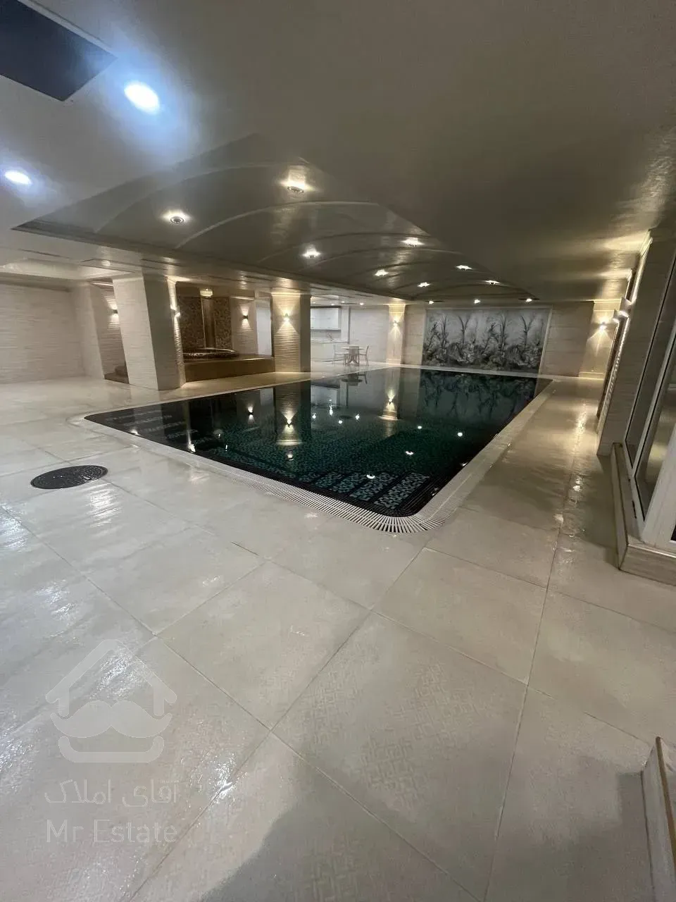 رهن آپارتمان 210 متری در زعفرانیه