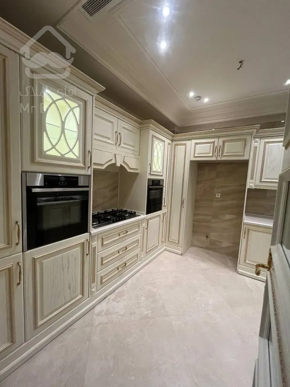 رهن آپارتمان 210 متری در زعفرانیه