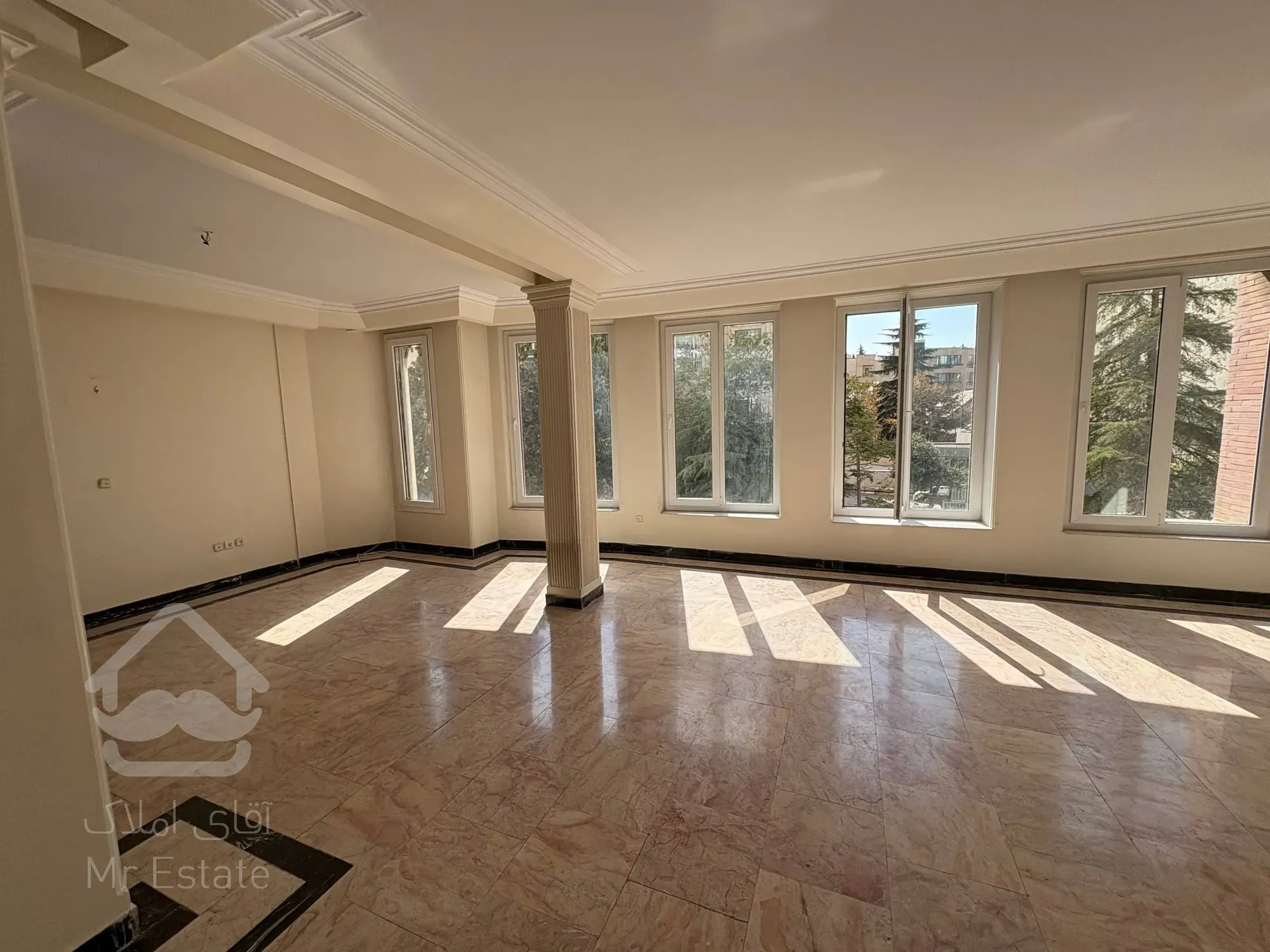 رهن آپارتمان 145 متری در زعفرانیه