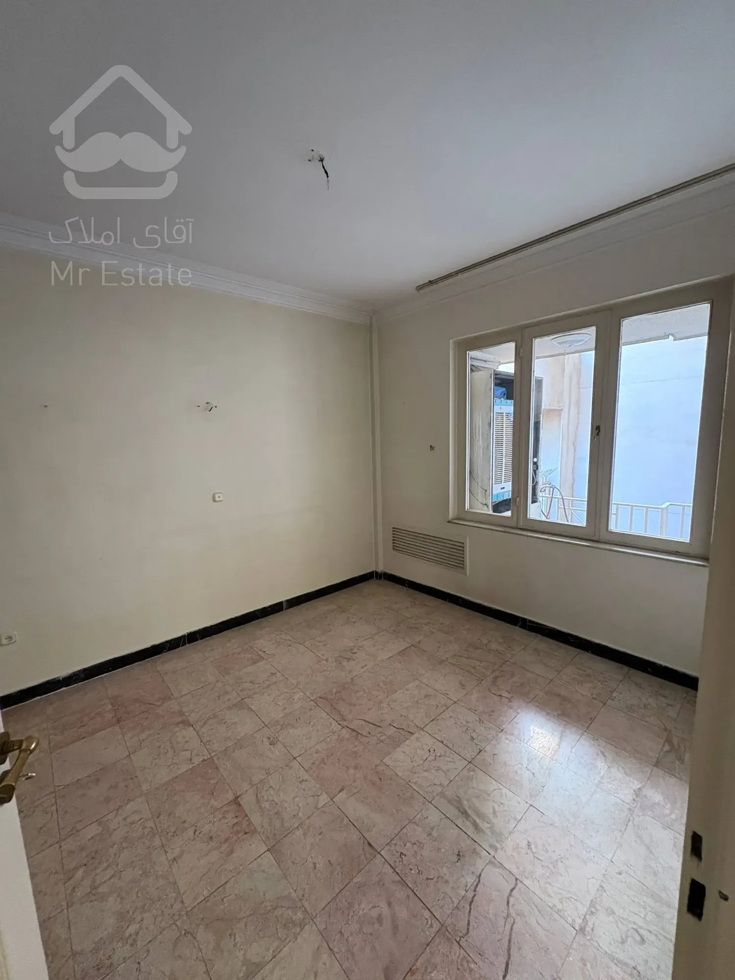 رهن آپارتمان 145 متری در زعفرانیه