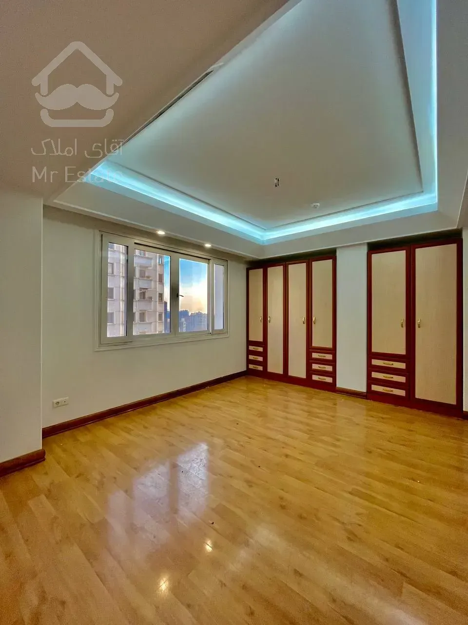 فروش آپارتمان 175 متری در زعفرانیه