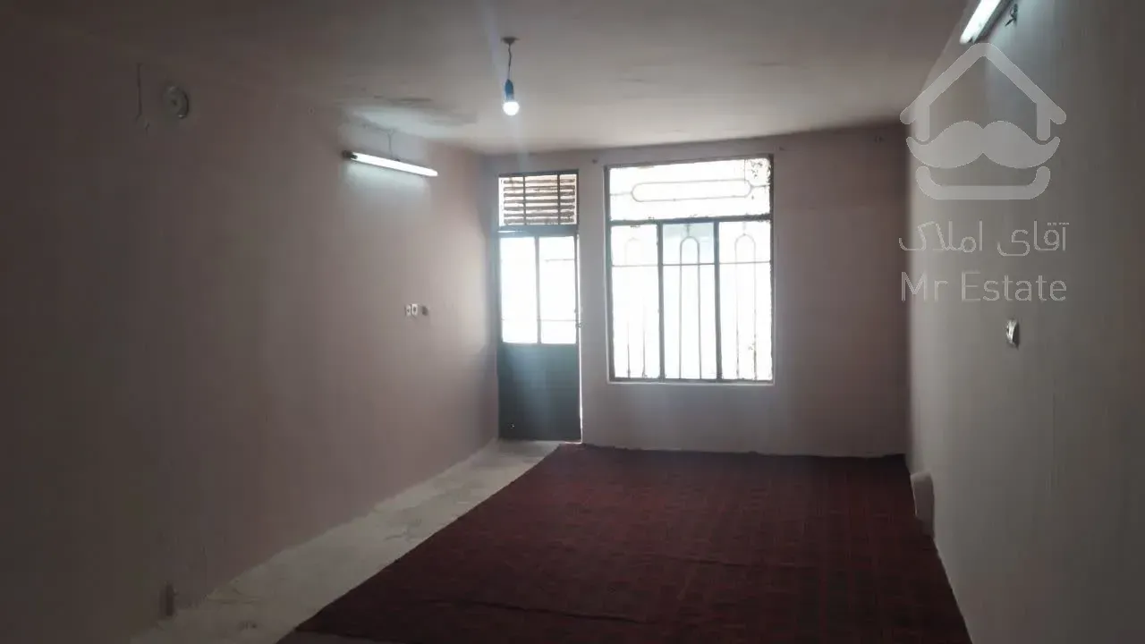 منزلی دربست دو طبقه 50 متری جمعا 100 متر تازه بازسازی شده