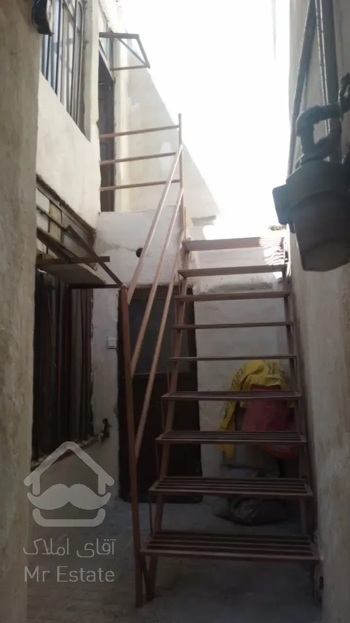 منزلی دربست دو طبقه 50 متری جمعا 100 متر تازه بازسازی شده