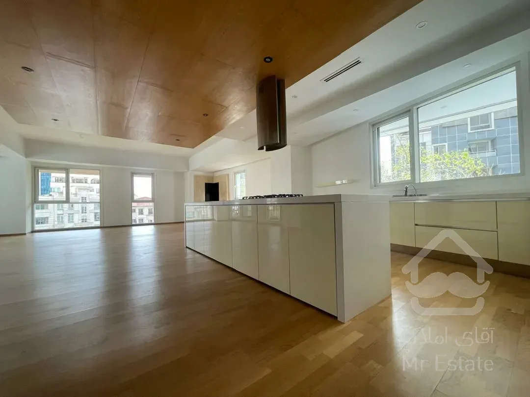 رهن برج باغ مدرن 260 متری در زعفرانیه