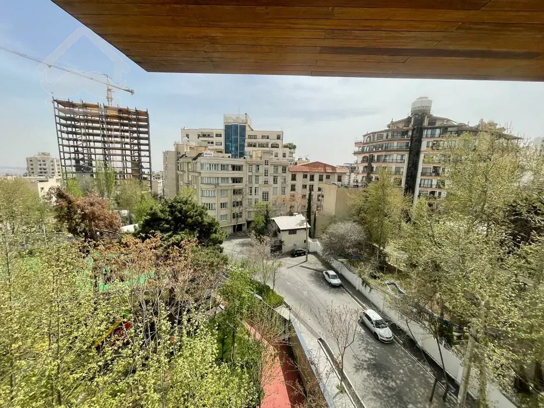 رهن برج باغ مدرن 260 متری در زعفرانیه