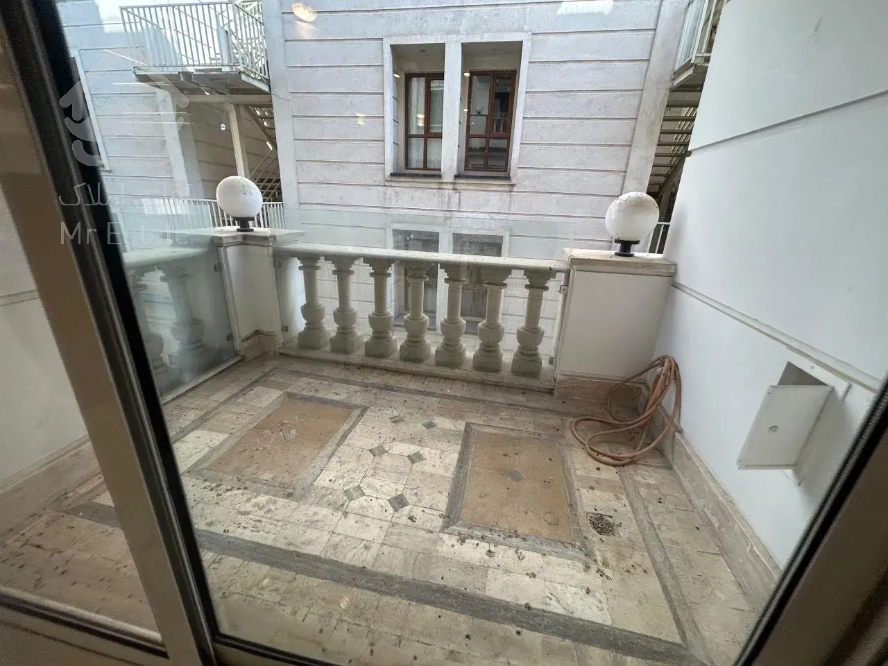 رهن پنت هاوس 600 متری در زعفرانیه