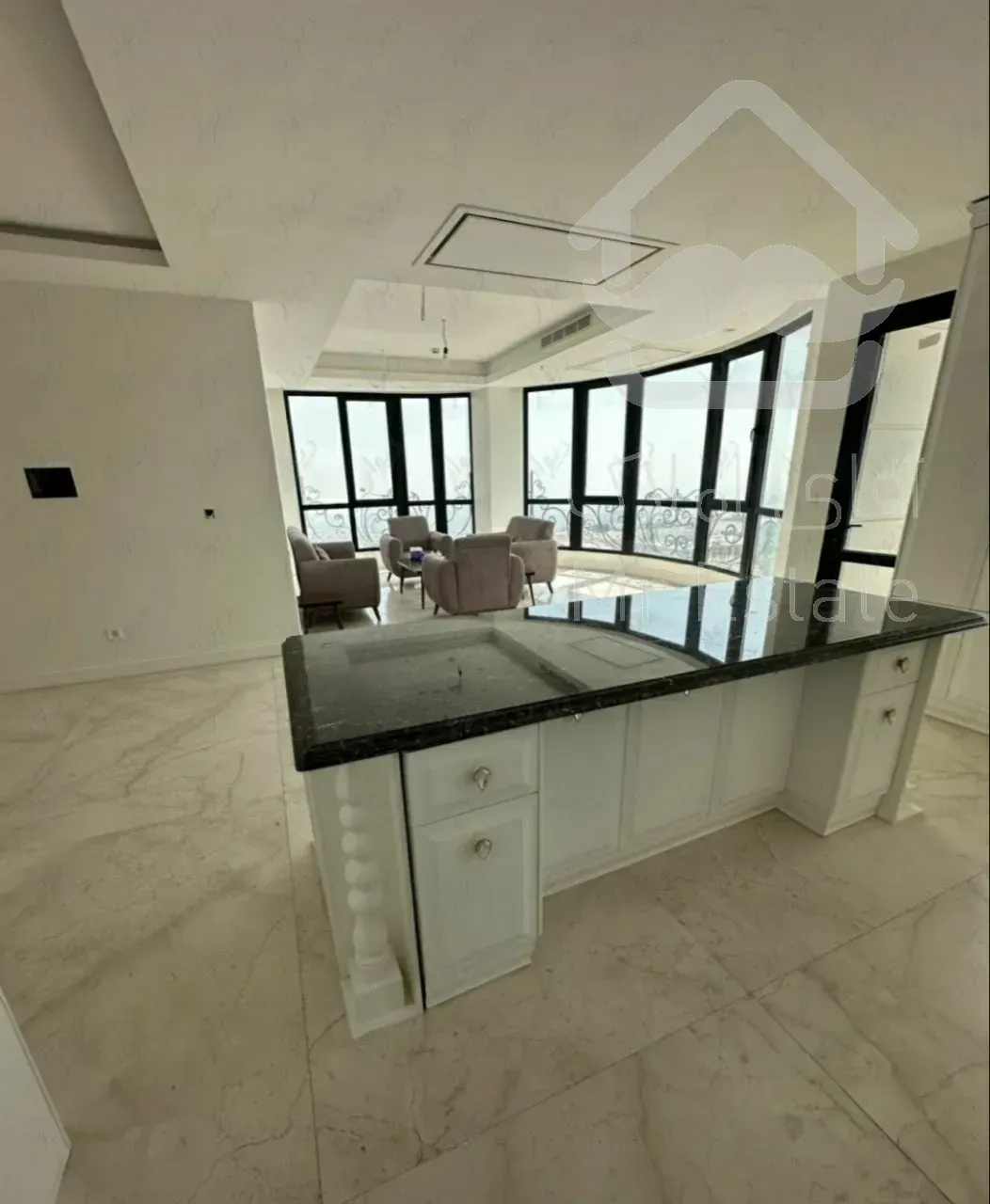 رهن آپارتمان 270 متری در ولنجک