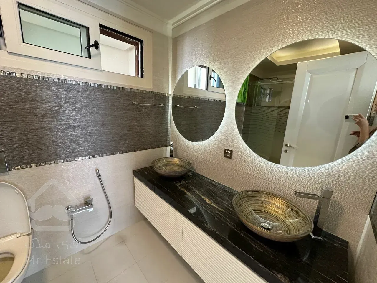 اجاره آپارتمان 230 متری در زعفرانیه