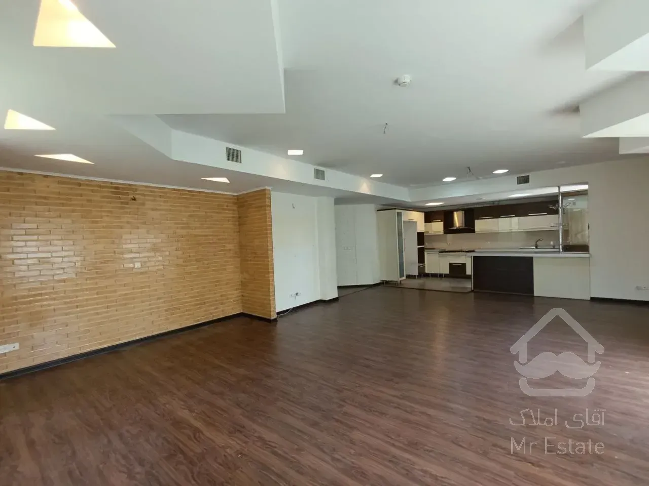 رهن آپارتمان 150 متری در زعفرانیه