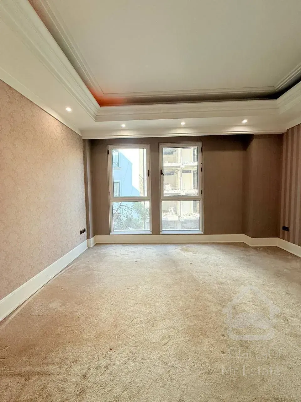 رهن آپارتمان 210 متری در فرشته