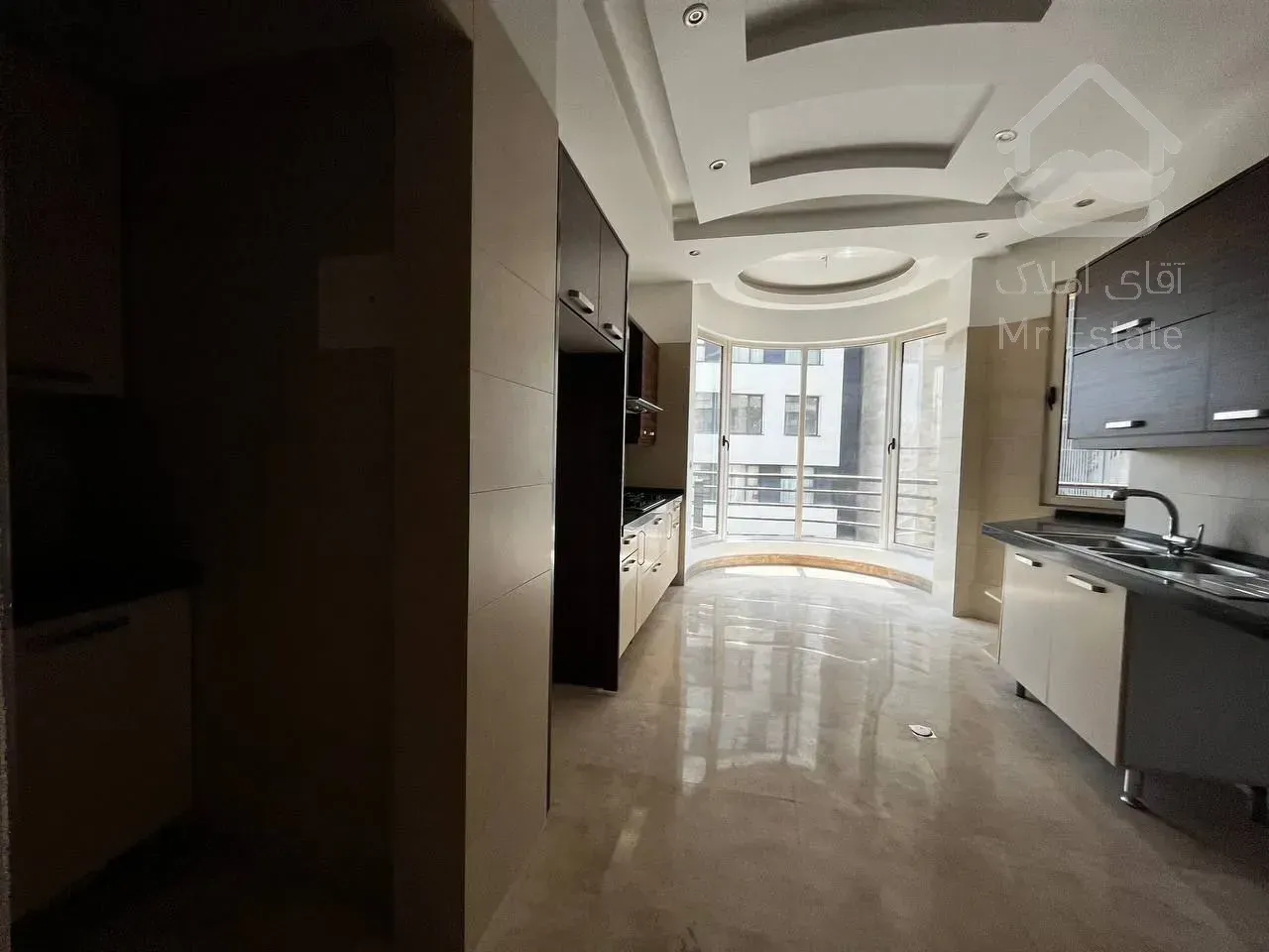 رهن آپارتمان 550 متری در فرشته