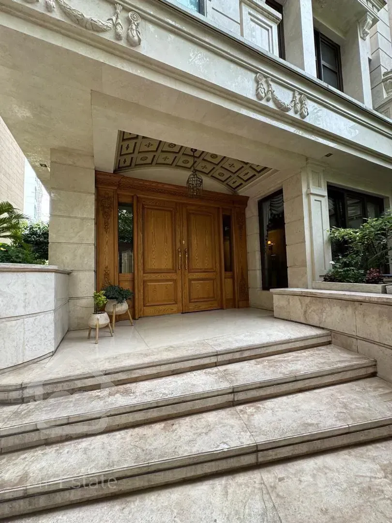 فروش آپارتمان 300 متری در زعفرانیه