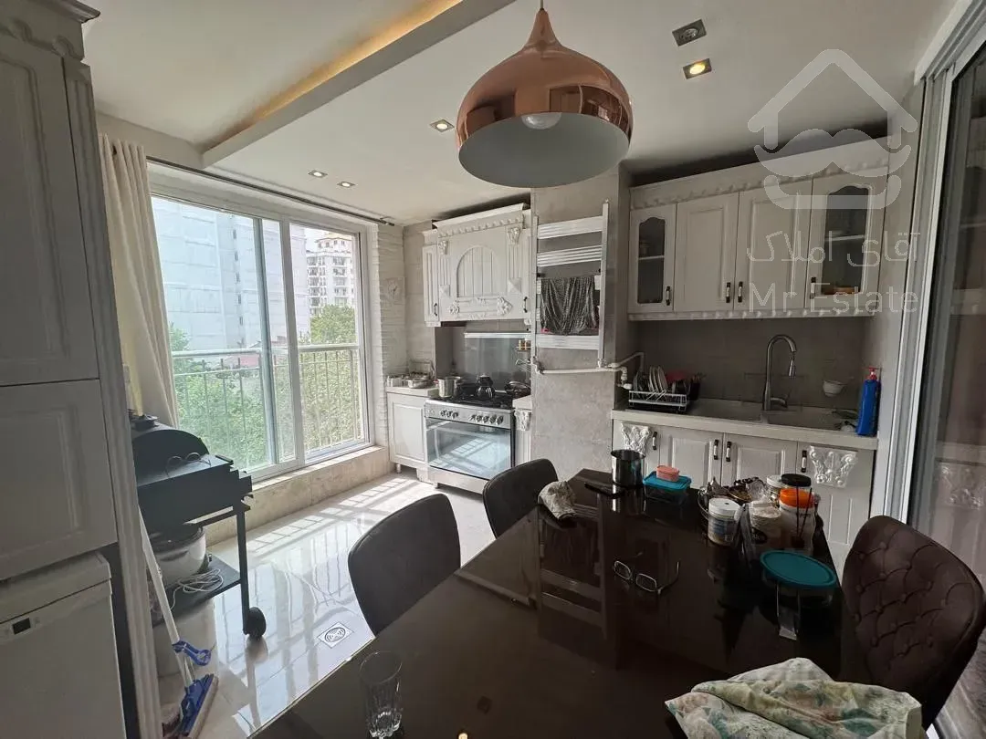 فروش آپارتمان 300 متری در زعفرانیه