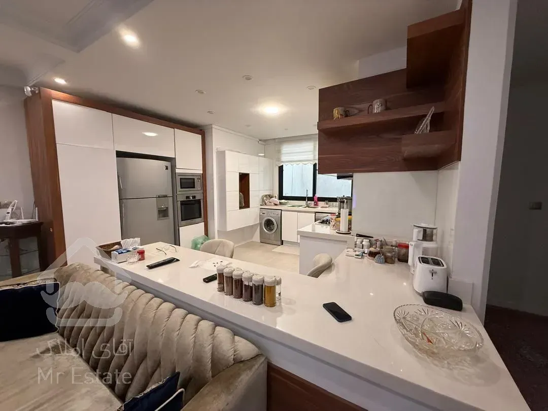 رهن آپارتمان 200 متری در زعفرانیه