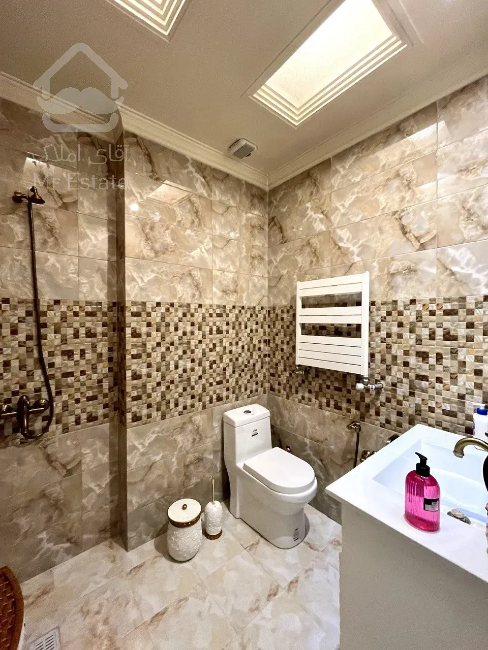 فروش آپارتمان 125 متری در زعفرانیه