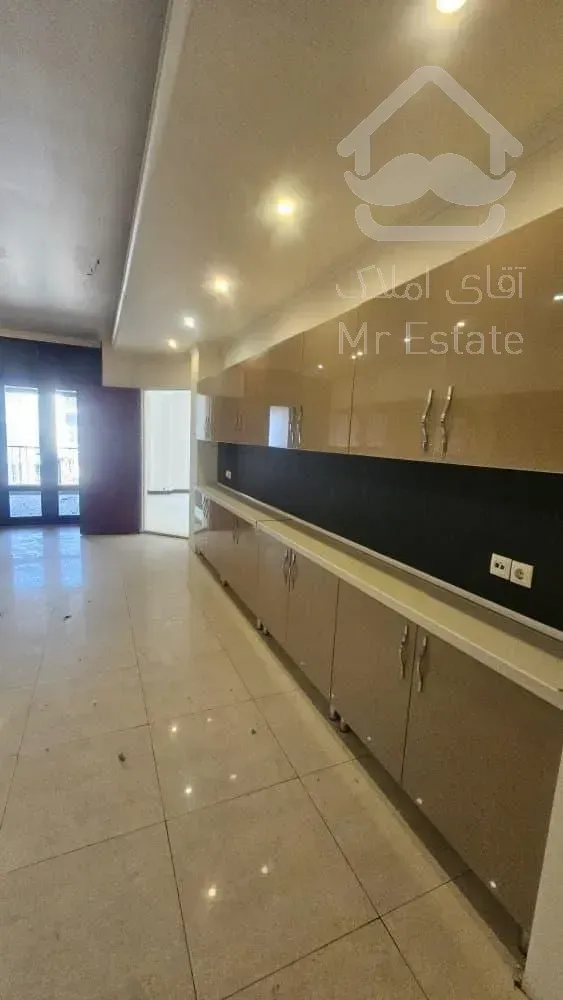 رهن آپارتمان 270 متری در ولنجک